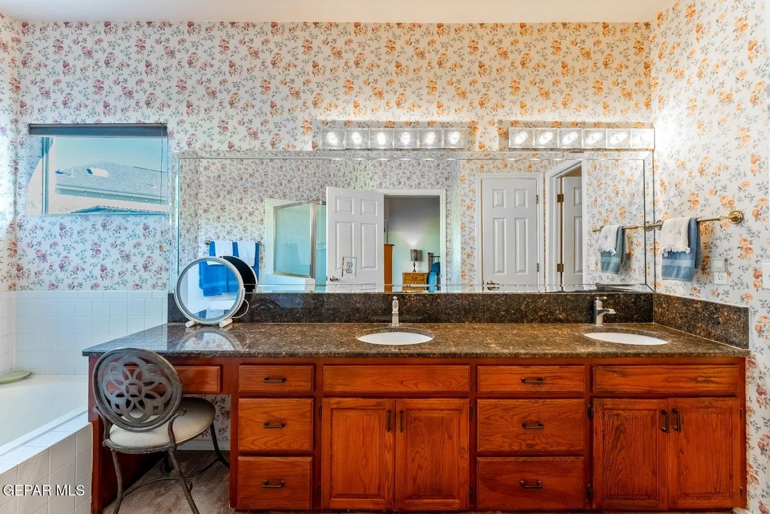 Photo of 1111 Sun Ridge Drive