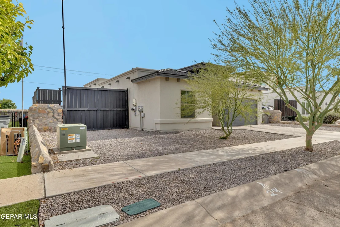 Photo of 1076 Speranza Court