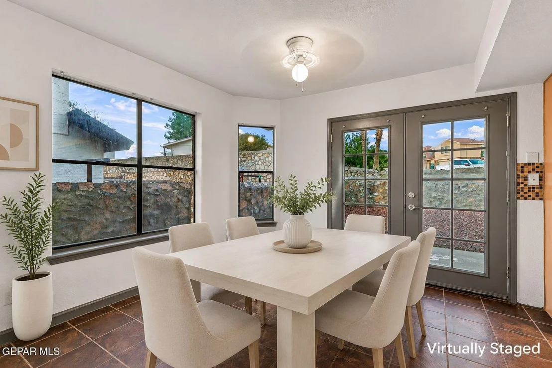 Photo of 7420 LAKEHURST Road