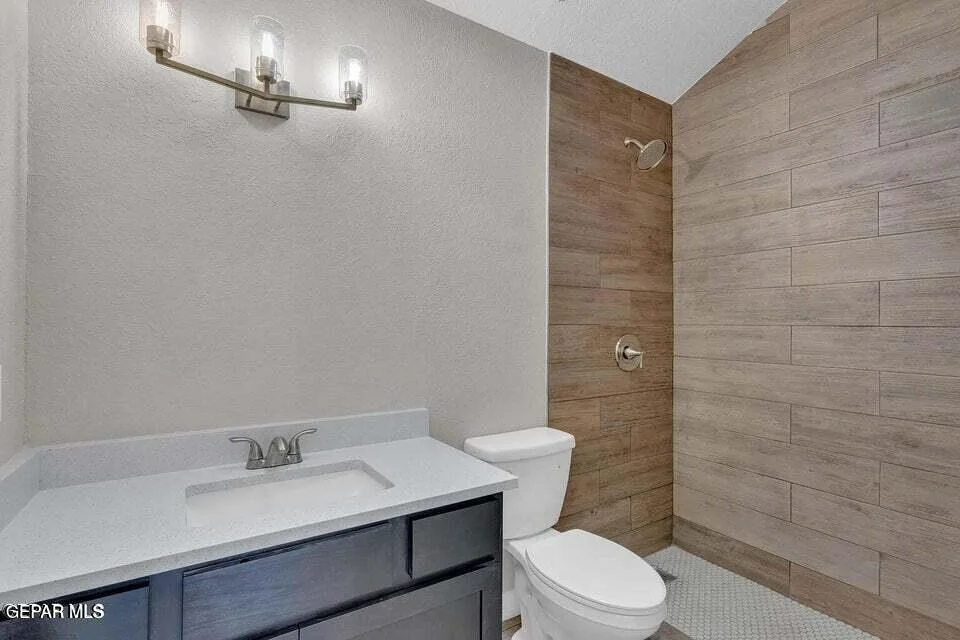Photo of 1761 onizuka Drive