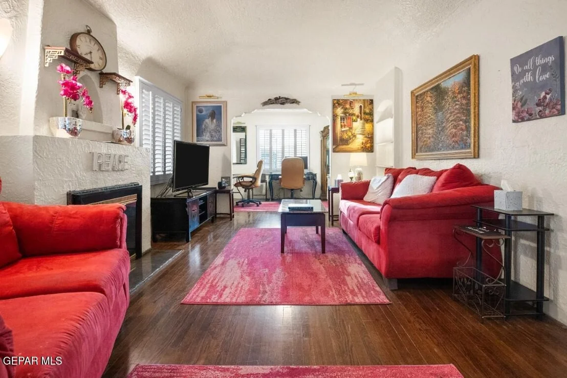Photo of 607 Mesita Drive