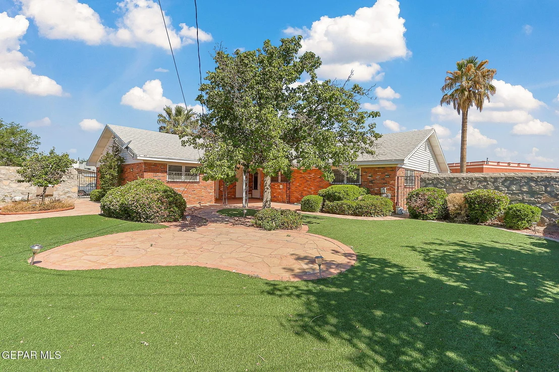 Photo of 9000 MCCABE Drive
