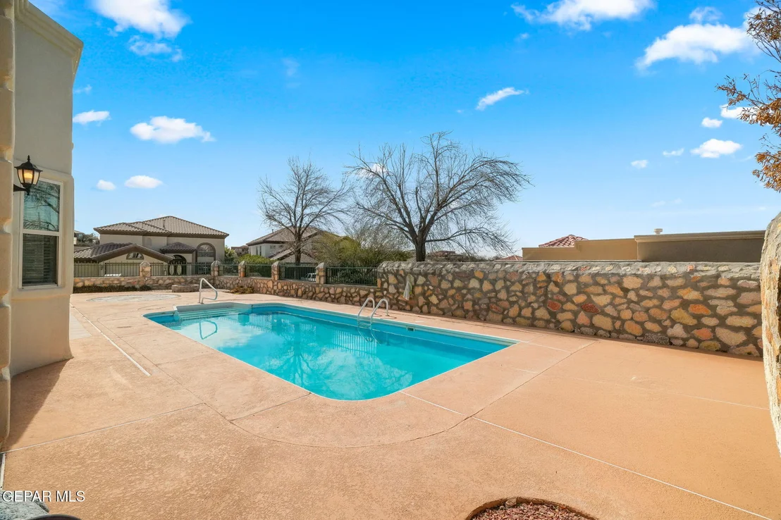 Photo of 6389 FRANKLIN TRAIL Drive