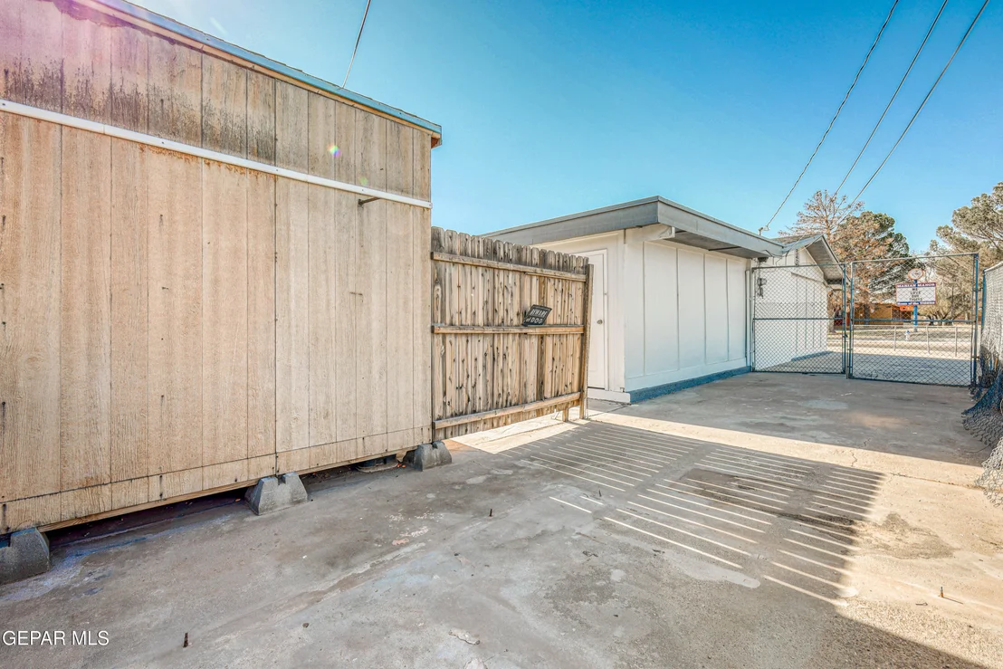 Photo of 424 Indian Place