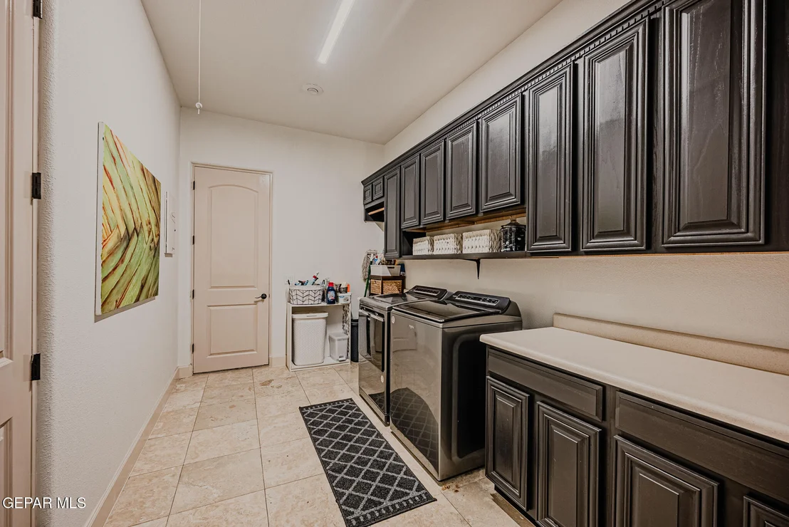 Photo of 6236 FRANKLIN HAWK Avenue