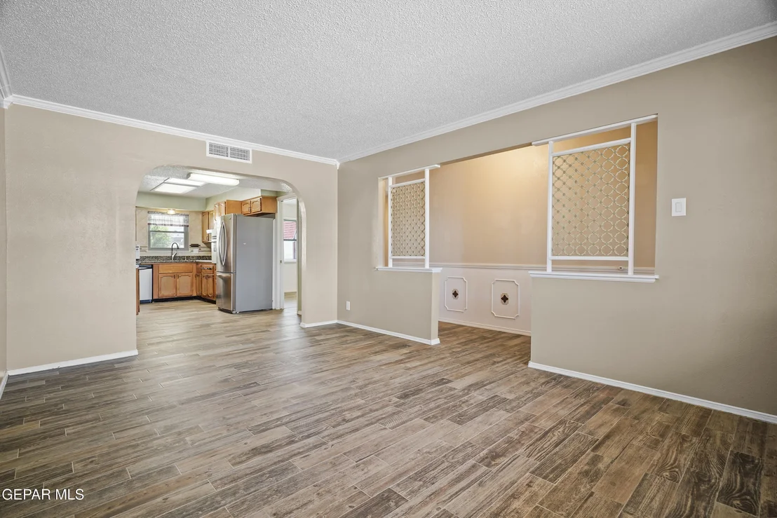 Photo of 1300 SUNBURST Drive