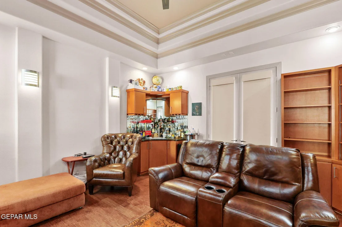 Photo of 6337 Franklin Bluff Dr Drive