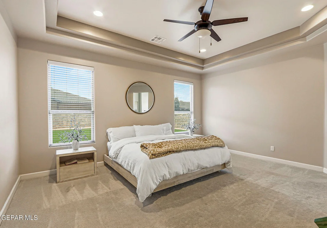 Photo of 5884 Valle Sonar Avenue