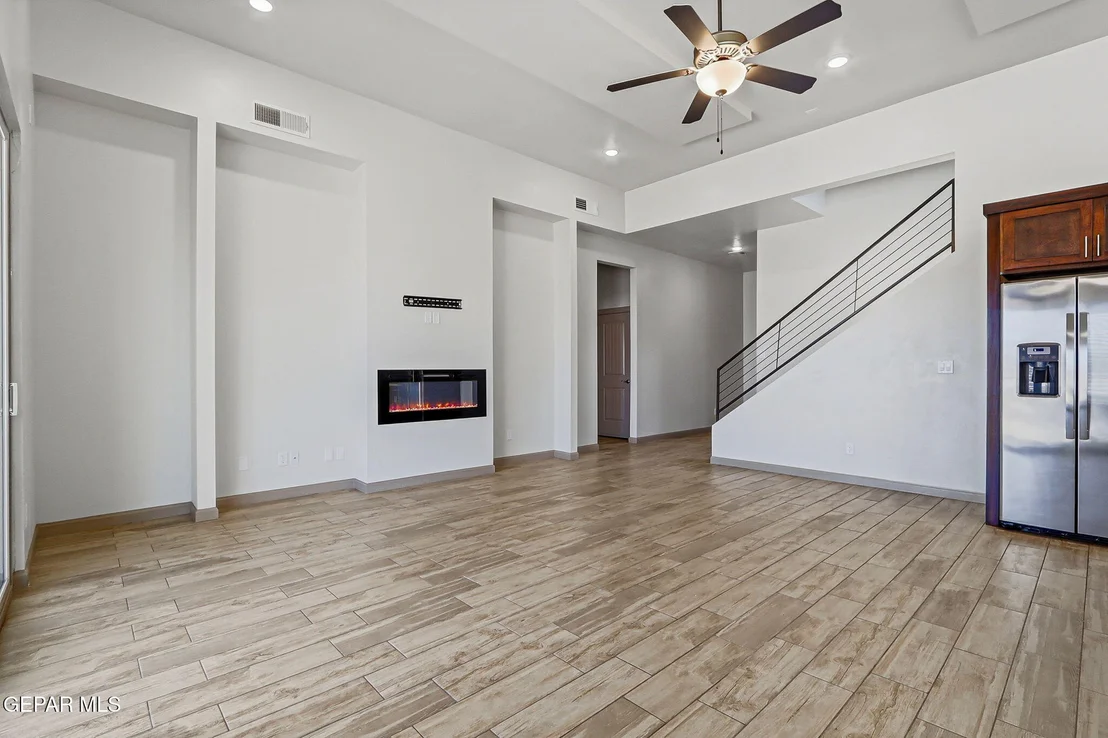 Photo of 7825 Enchanted View Drive