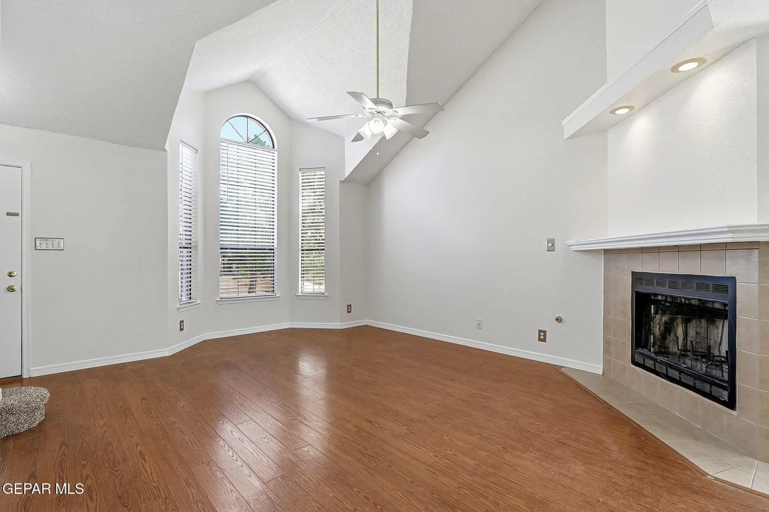 Photo of 7109 OVAL ROCK Drive