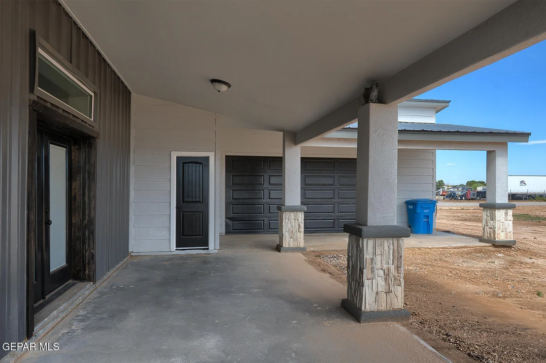 Photo of 15601 NEWKIRK Road