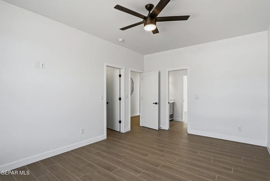 Photo of 5440 Dougallan Lane