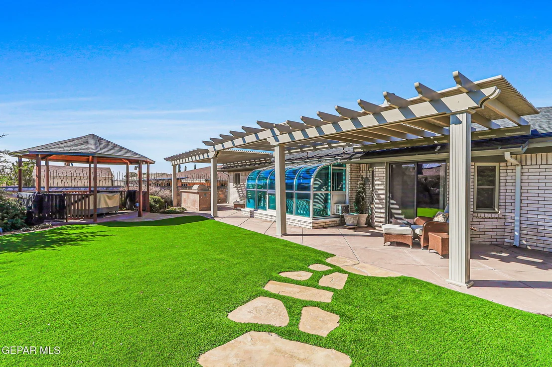 Photo of 824 AGUA CALIENTE Drive