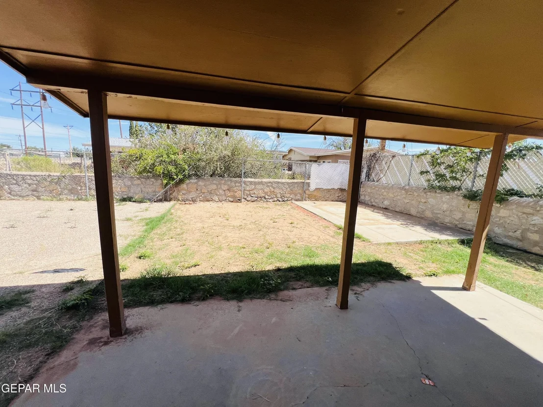Photo of 10364 WINDSOR Drive