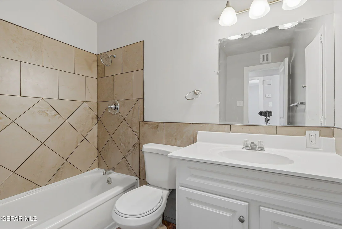 Photo of 2617 AQUATIC Lane