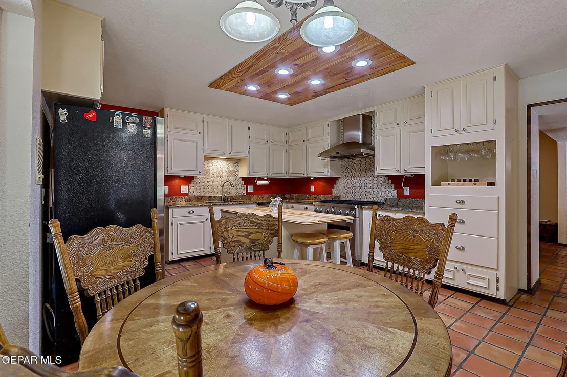 Photo of 713 LIVE OAK Drive