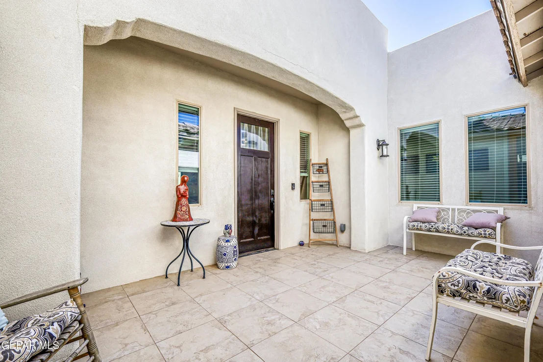 Photo of 5892 VALLE SONAR Avenue