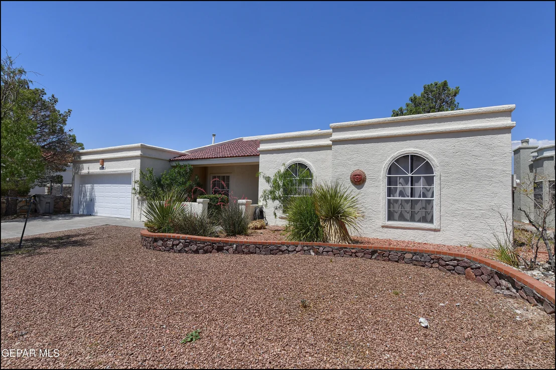 Photo of 829 DULCE TIERRA Drive
