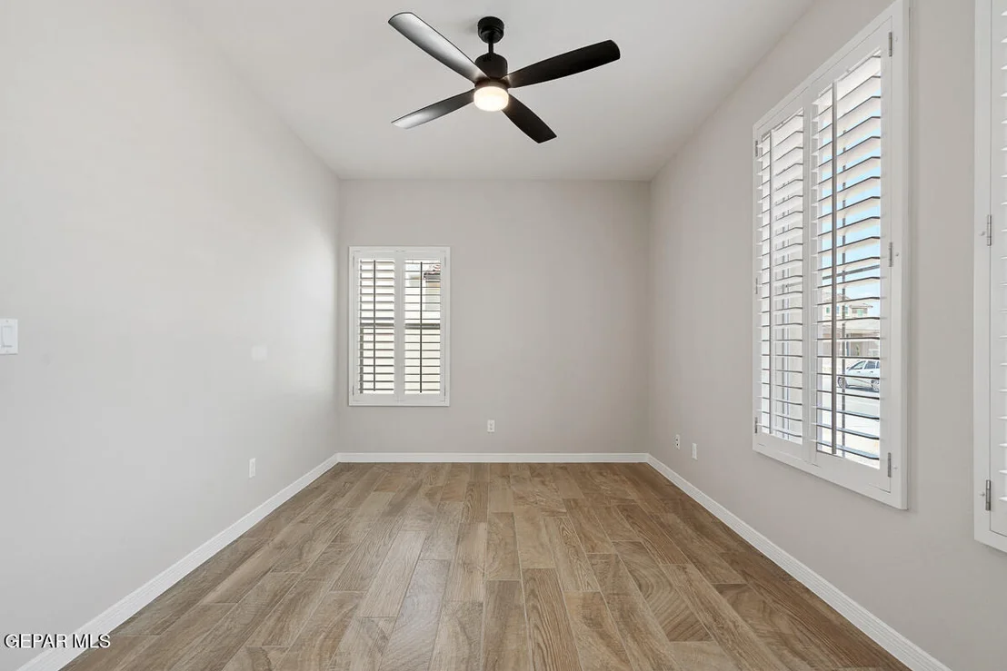 Photo of 905 Bilton Place