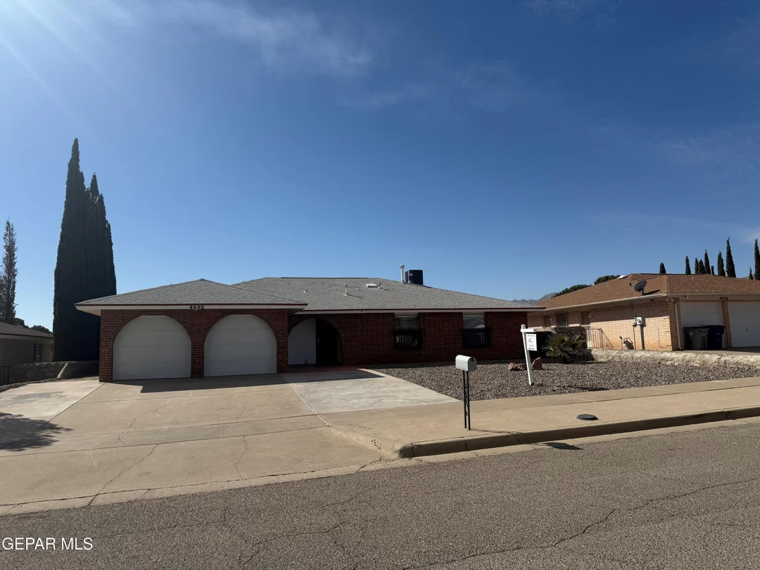 Photo of 4640 R L SHOEMAKER Drive