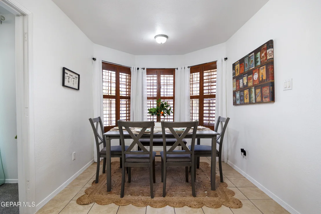 Photo of 9232 Morelia Road