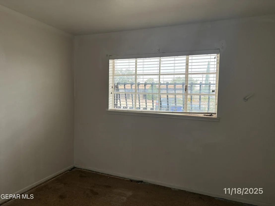 Photo of 4944 CAMDEN Circle