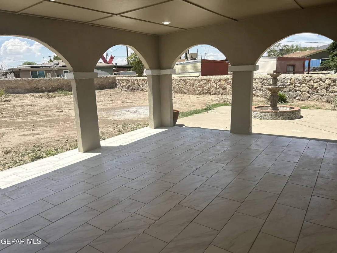 Photo of 5018 Flower Drive