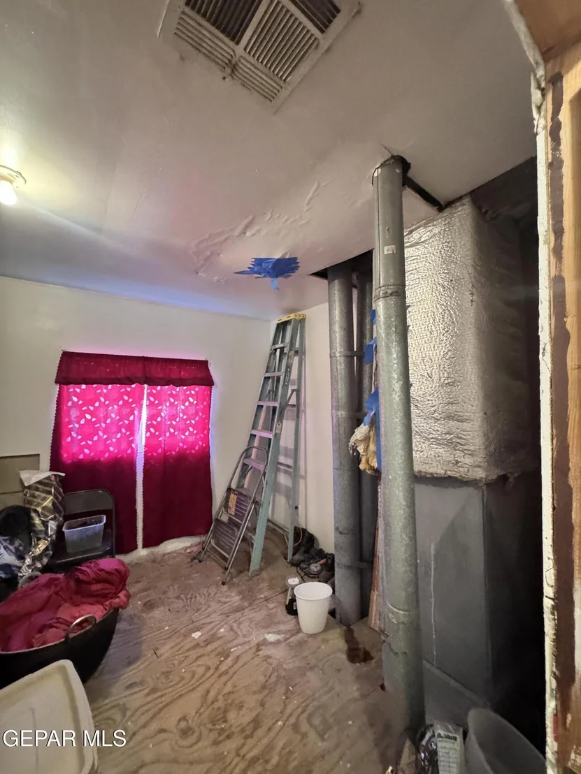 Photo of 7045 1st Street