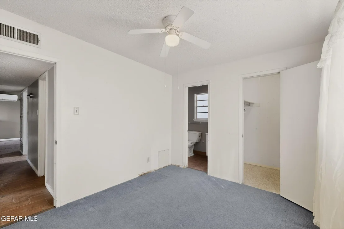 Photo of 917 MARIGOLD Way