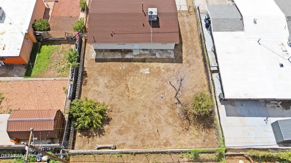 Photo of 919 N CLARK Drive