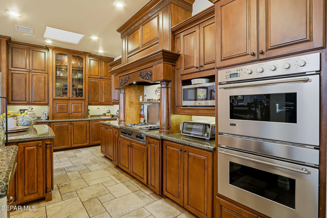 Photo of 6333 FRANKLIN TRAIL Drive