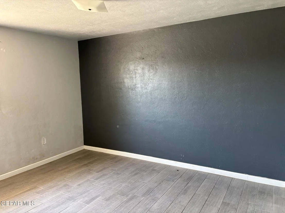 Photo of 604 ENCINO Drive