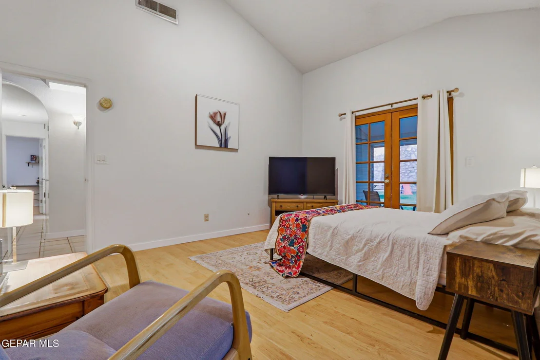 Photo of 680 ABINGTON Drive