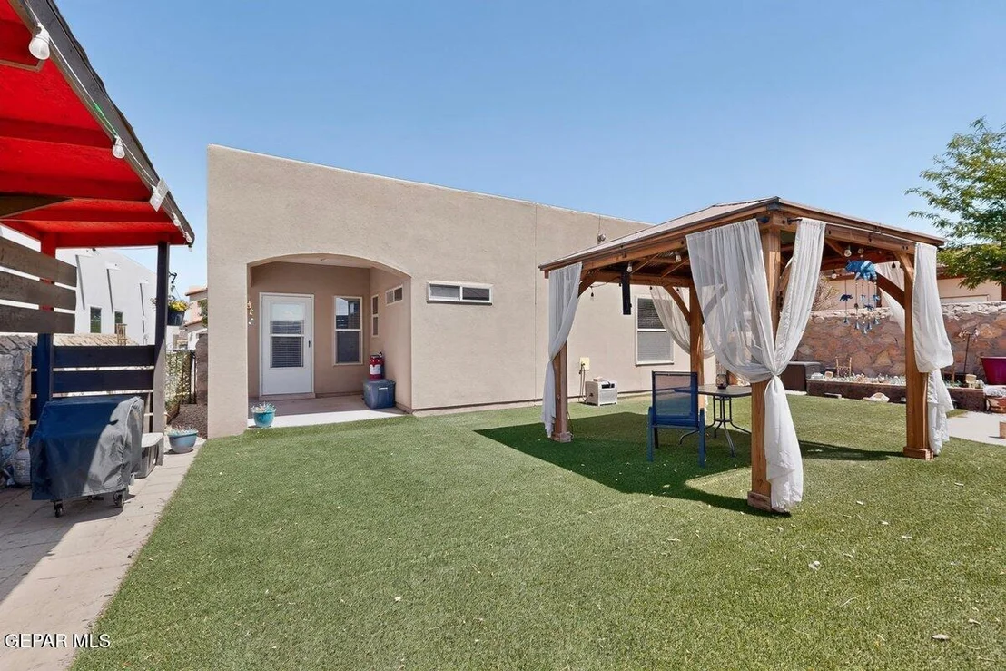 Photo of 14228 FABLED POINT Avenue