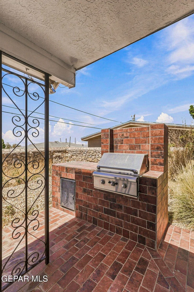 Photo of 259 Crown Point Drive