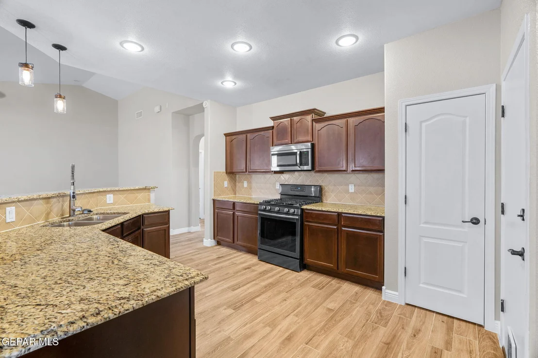 Photo of 14353 N CAVE Drive
