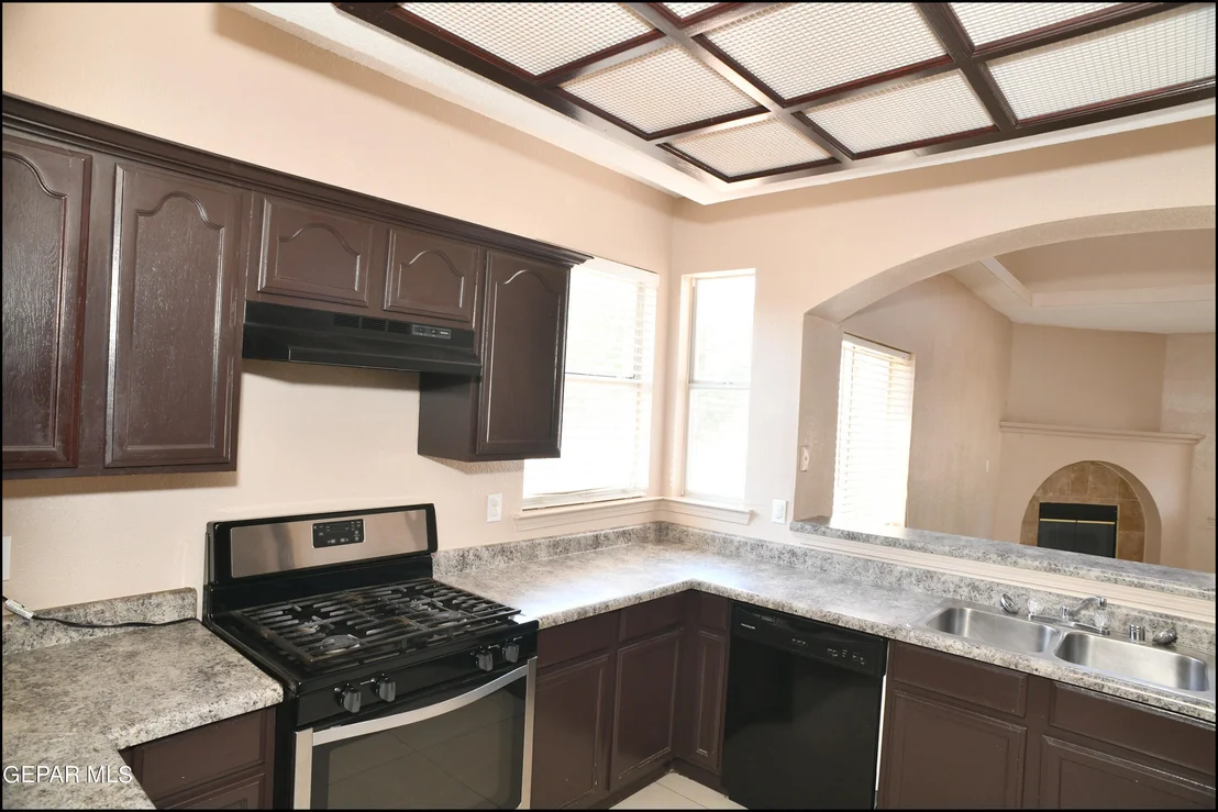 Photo of 1345 DIANA NATALICIO Drive