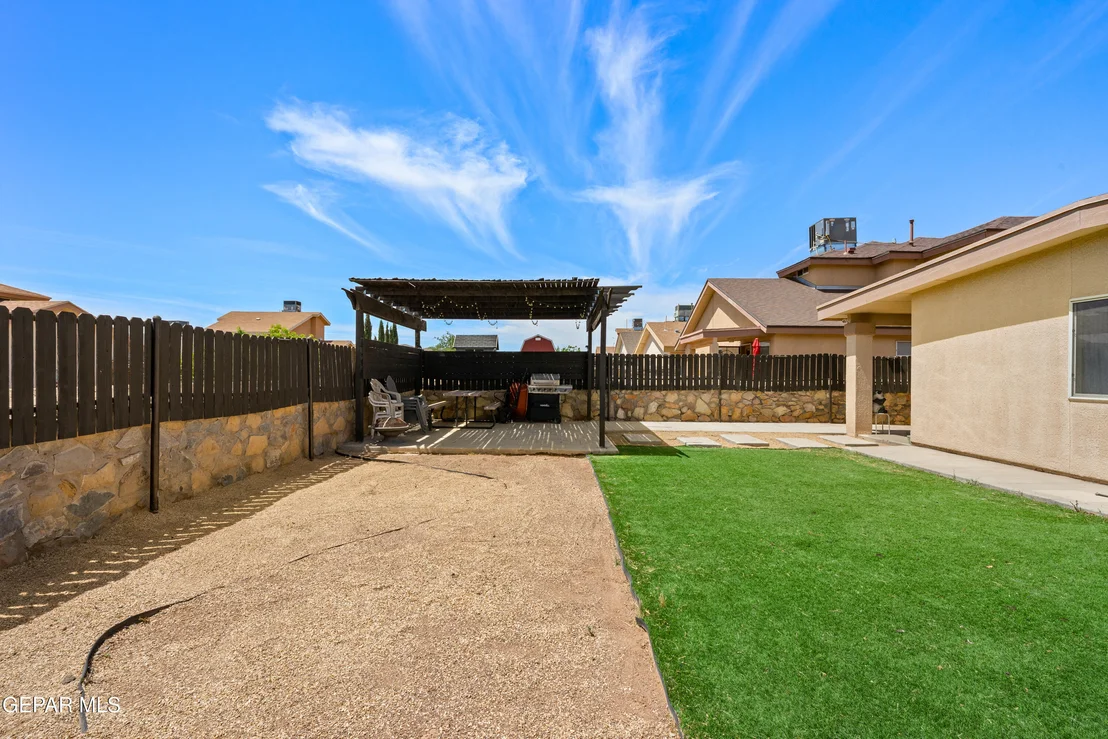 Photo of 11916 AUBURN SANDS Drive