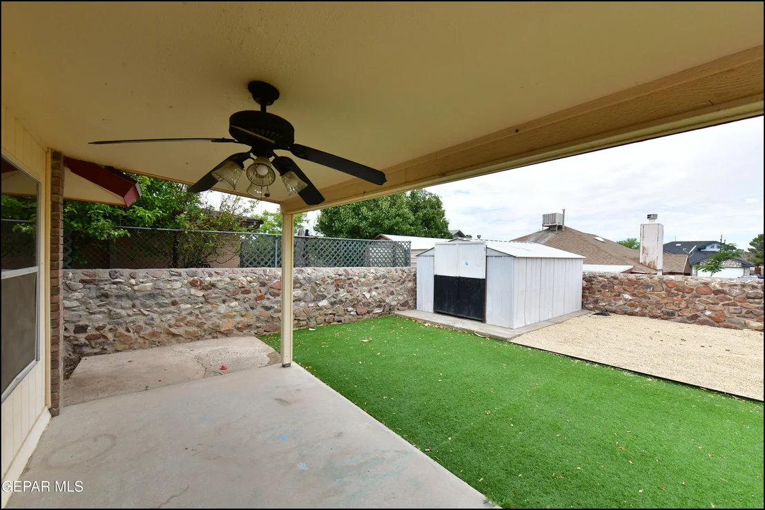 Photo of 7737 PLAZA AZUL Road