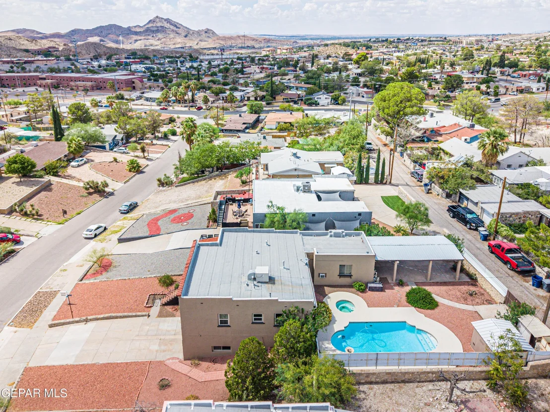 Photo of 825 Galloway Drive