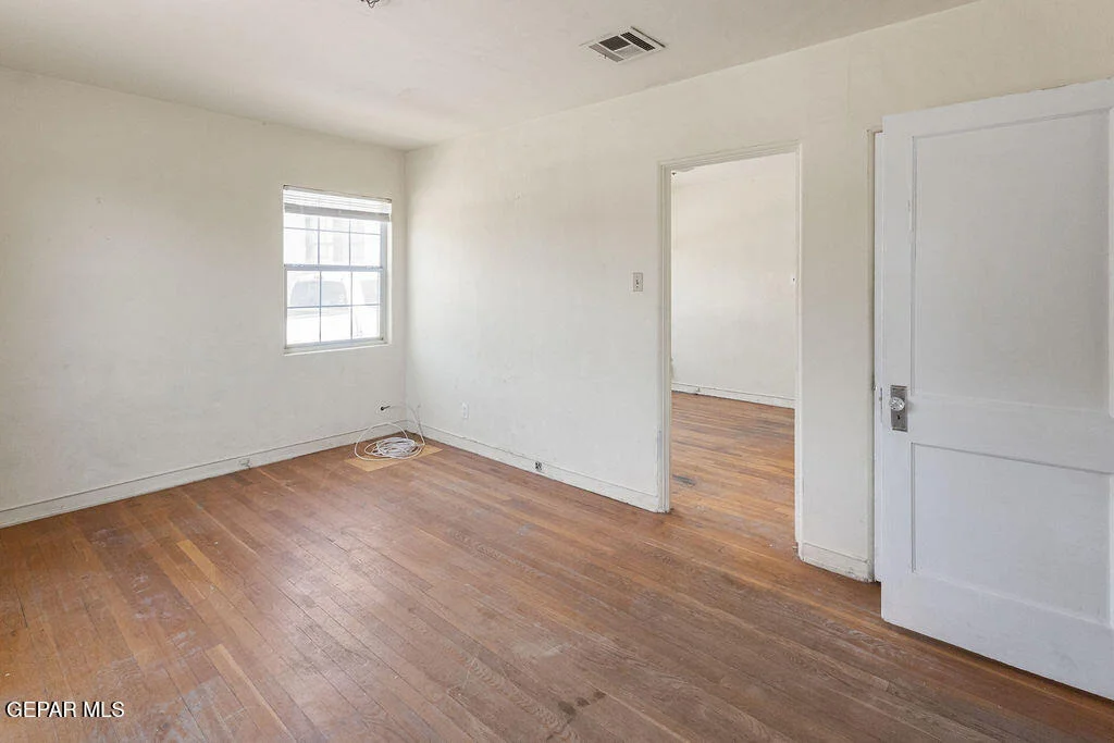 Photo of 708 E BALTIMORE Drive