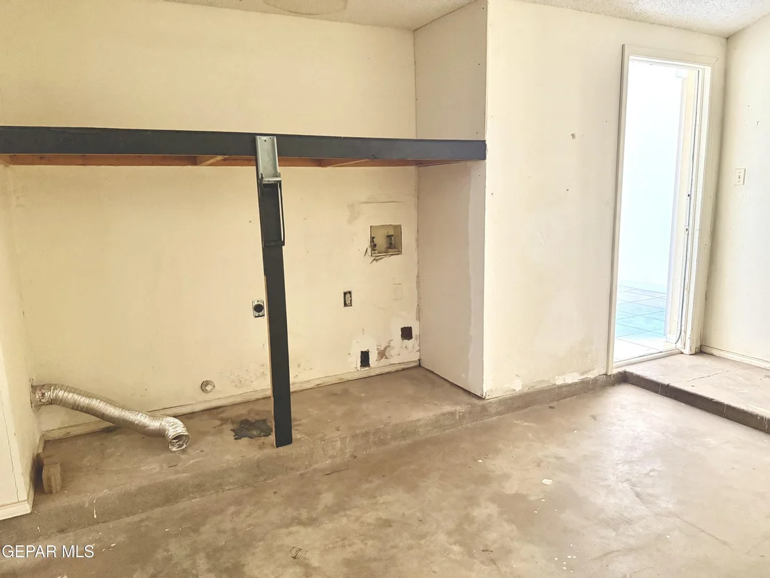 Photo of 10801 Rhyolite Drive