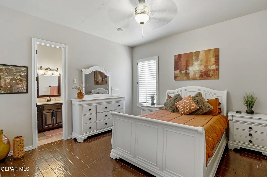 Photo of 899 Cortona Place