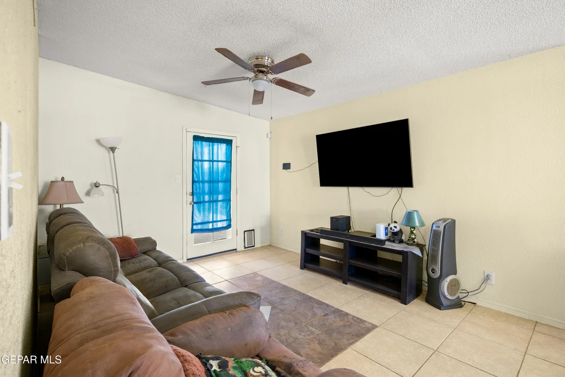 Photo of 11916 AUBURN SANDS Drive