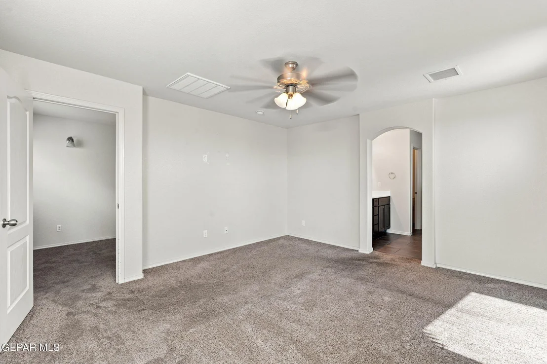 Photo of 14668 OLDENBERG Court