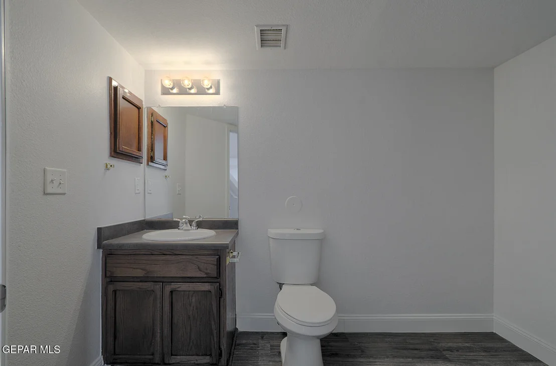 Photo of 455 Shadow Glen Court