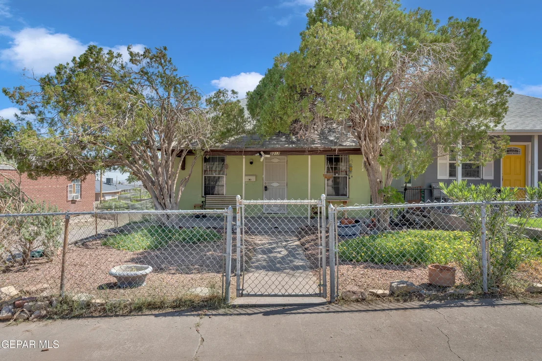 Photo of 2212 Silver Avenue