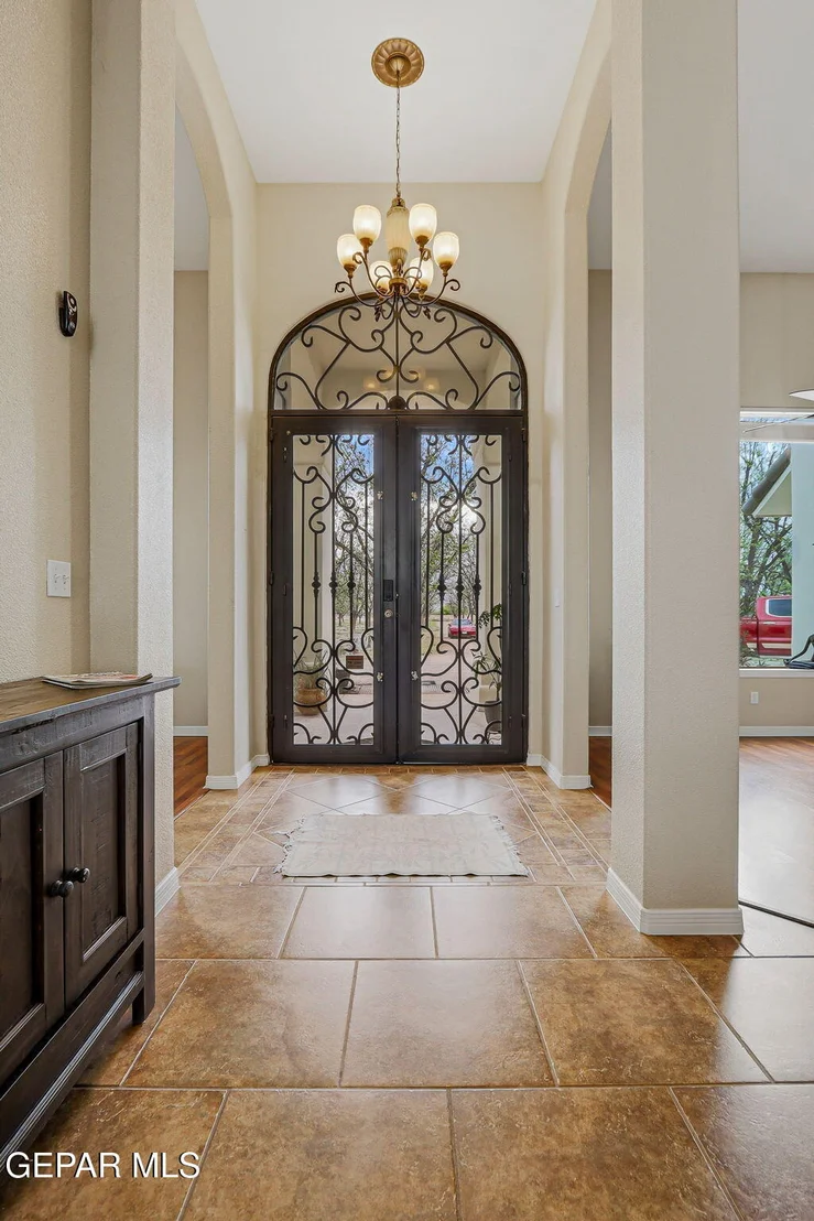 Photo of 617 WALLACE Road