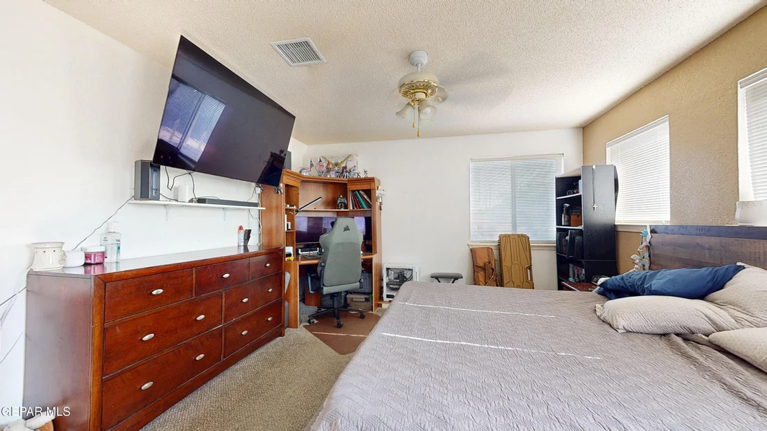Photo of 1236 VIKKI CARR Lane