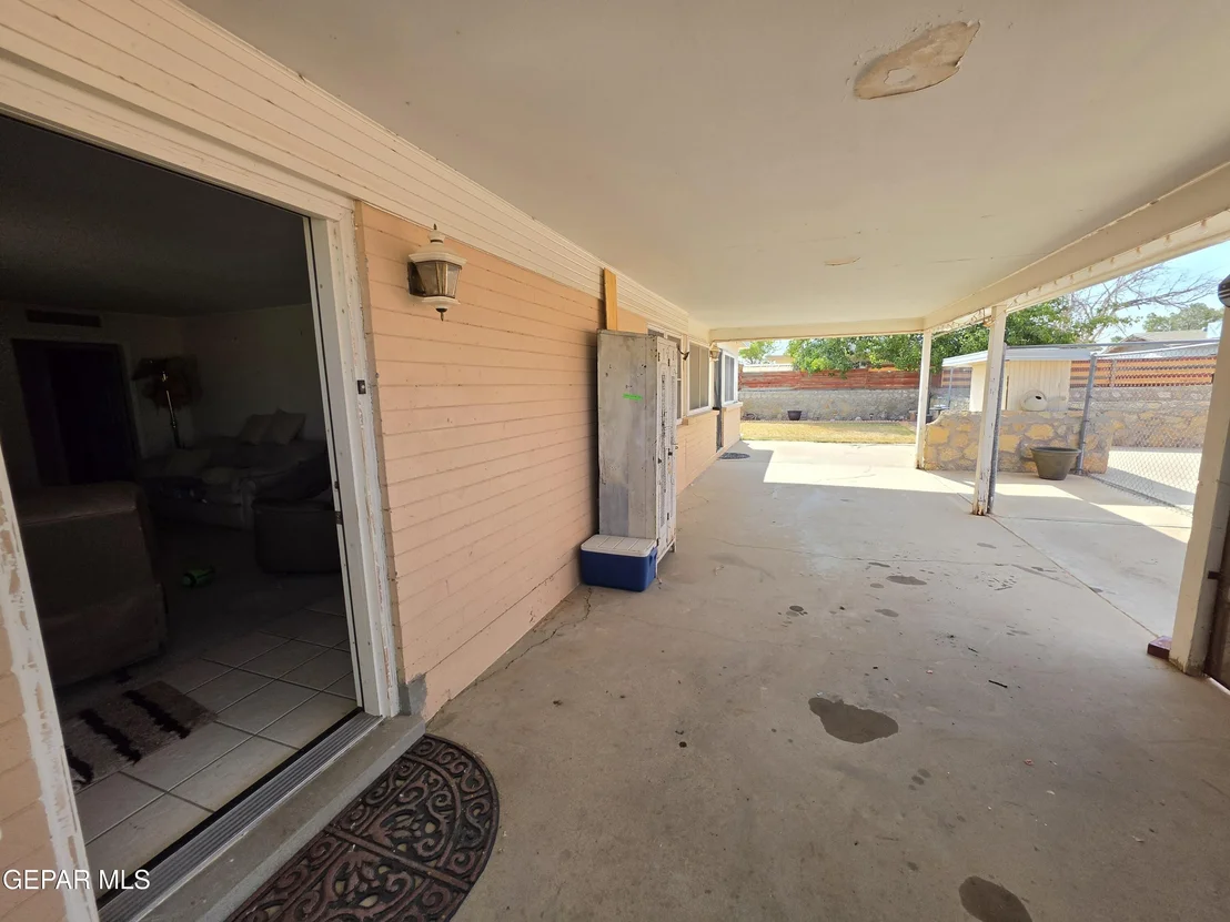 Photo of 1400 IDLEWILDE Drive